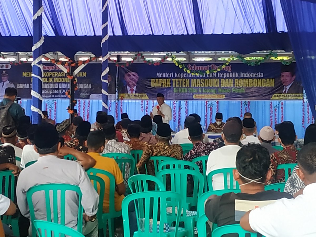 EvaRoza9's tweet photo. Kunjungan Bapak Menteri Koperasi dan UKM RI ke KUD Tiku V Jorong Kec. Tanjung Mutiara Kab. Agam Sumbar
Tgl 30 Juni 2022

@PENYULUH_COOP
@KemenkopUKM 
#penyuluhkoperasi 
#ppklkemenkopukmri
#ppklindonesia 
#ppklsumaterabarat 
#ppklkabupatenagam 
#KoperasiKeren 
#depcoop https://t.co/P0RIEywpkI