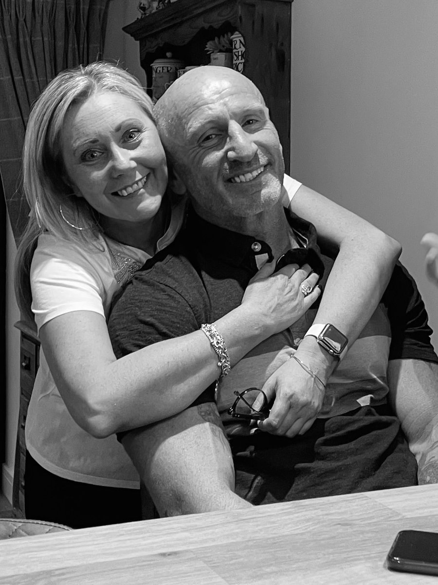 Gareth Thomas tweet media