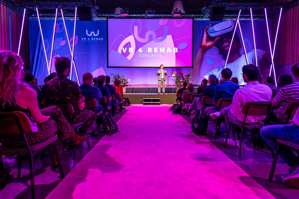 maartenskliniek's tweet photo. We kijken terug op twee succesvolle congressen van @VR4RehabProject en #VR4Pain. Centraal stond de vraag: hoe kan virtual reality de patiëntenzorg verbeteren? Volgend jaar zijn we terug! Save the date: 29 en 30 juni 2023. Ben jij er dan ook bij? #vr #virtualreality https://t.co/kKijkRUeRa