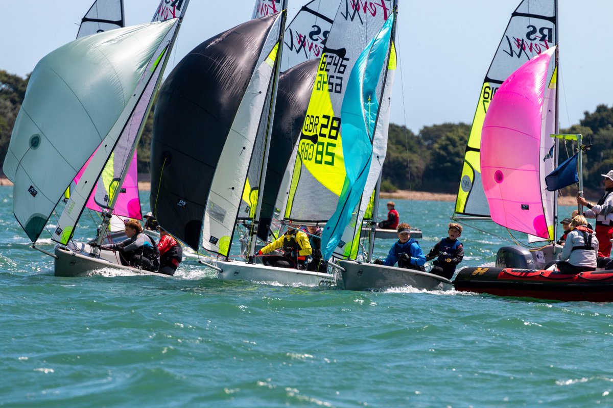 solschsailing's tweet photo. A few more action shots from Itchenor Fevas... https://t.co/Jp1Tqj6mxM