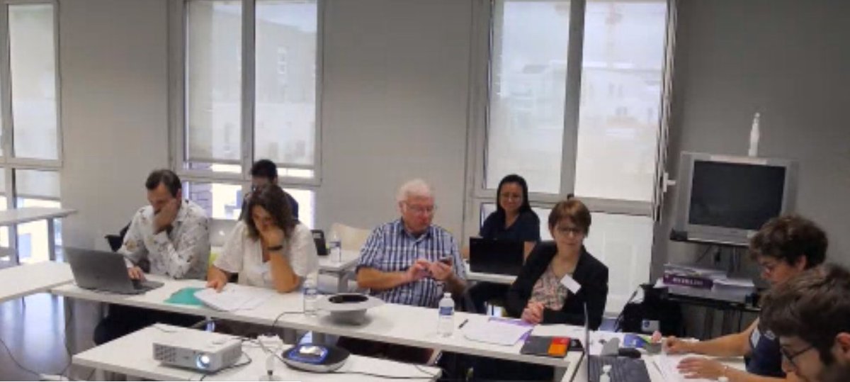 ReseauFUN's tweet photo. [#SFUN22] [#Atelier3]
>Collaboration entre le service de #FPC de @UniversiteCergy et FUN @FunMooc certification PIX, éligible CPF
Animé par @cecile_cochard @FunMooc
Avec Thierry Marchand,  @ThierryONEF
Sabine Darges, Resp @marec_stephanie, Renaud Tranchant, INSPÉ @InspeVersailles https://t.co/XKzgouSnbH