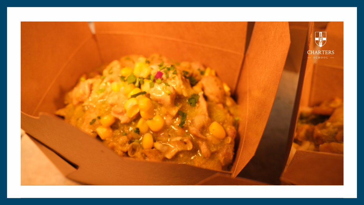 ChartersSchool's tweet photo. Our #freeschoolmeals students can always choose a range of freshly prepared options in the @ChartersSchool Dining Hall. Today this included... Thai Chicken, Togarashi Spiced Minced Beef with Sweetcorn Rice or a range of Salads.
 #NationalFoodStrategy #HenryDimbleby #Nutrition https://t.co/fFCU0sUlKc