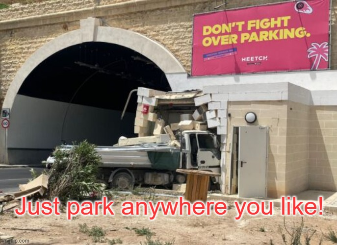 AlxMalta's tweet photo. #onlyinMalta @driving_malta https://t.co/PALfcOxGE6