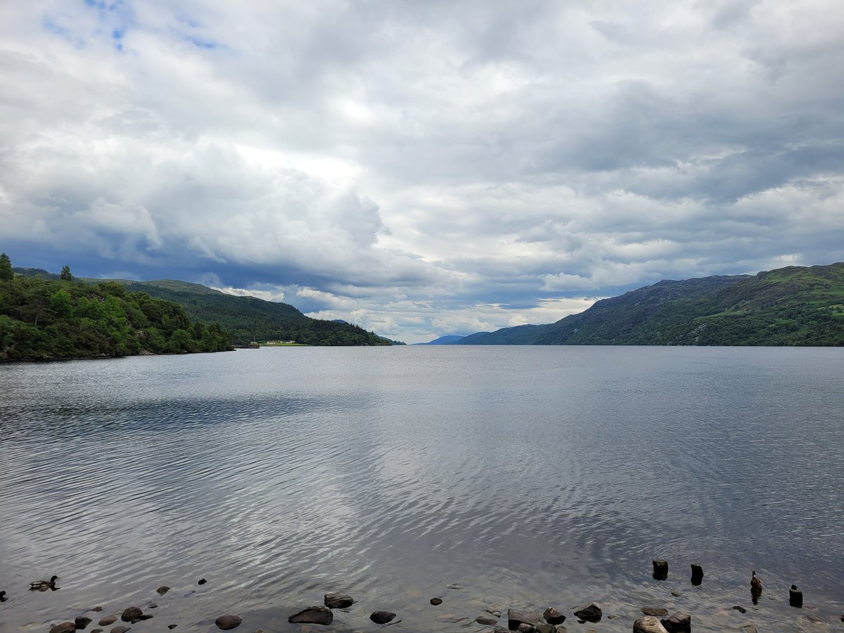 Jamie_LEJOG's tweet image. Day 82: Invergarry to Fort Augustus, 9 miles. A really nice walk today. Started off in the woods above Loch Oich before rejoining the Caledonian Canal to Fort Augustus and my first sight of Loch Ness, which I'll be seeing plenty more of in the next few days.