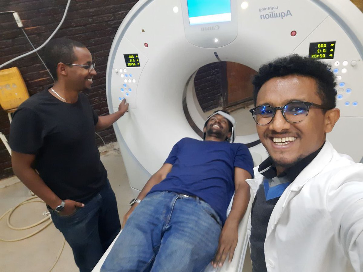 GeneralHarar's tweet photo. መልካም ዜና የሐረር ጠቅላላ ሆስፒታል ራዲዬሎጂ ክፍል በአዲስ መልኩ ዘመናዊ የ DR X-Ray እና 64slice Canon(Toshiba) ምርት የሆነውን CT Scan በማስገባት ህሙማንን 24ስዓት ሊያገለግል ዝግጅቱን አጠናቆ ከዛሬ ሰኔ 6/2014 ዓ.ም ጀምሮ በይፋ ስራ ጀምሯል፡፡ https://t.co/npsIXaKHMV