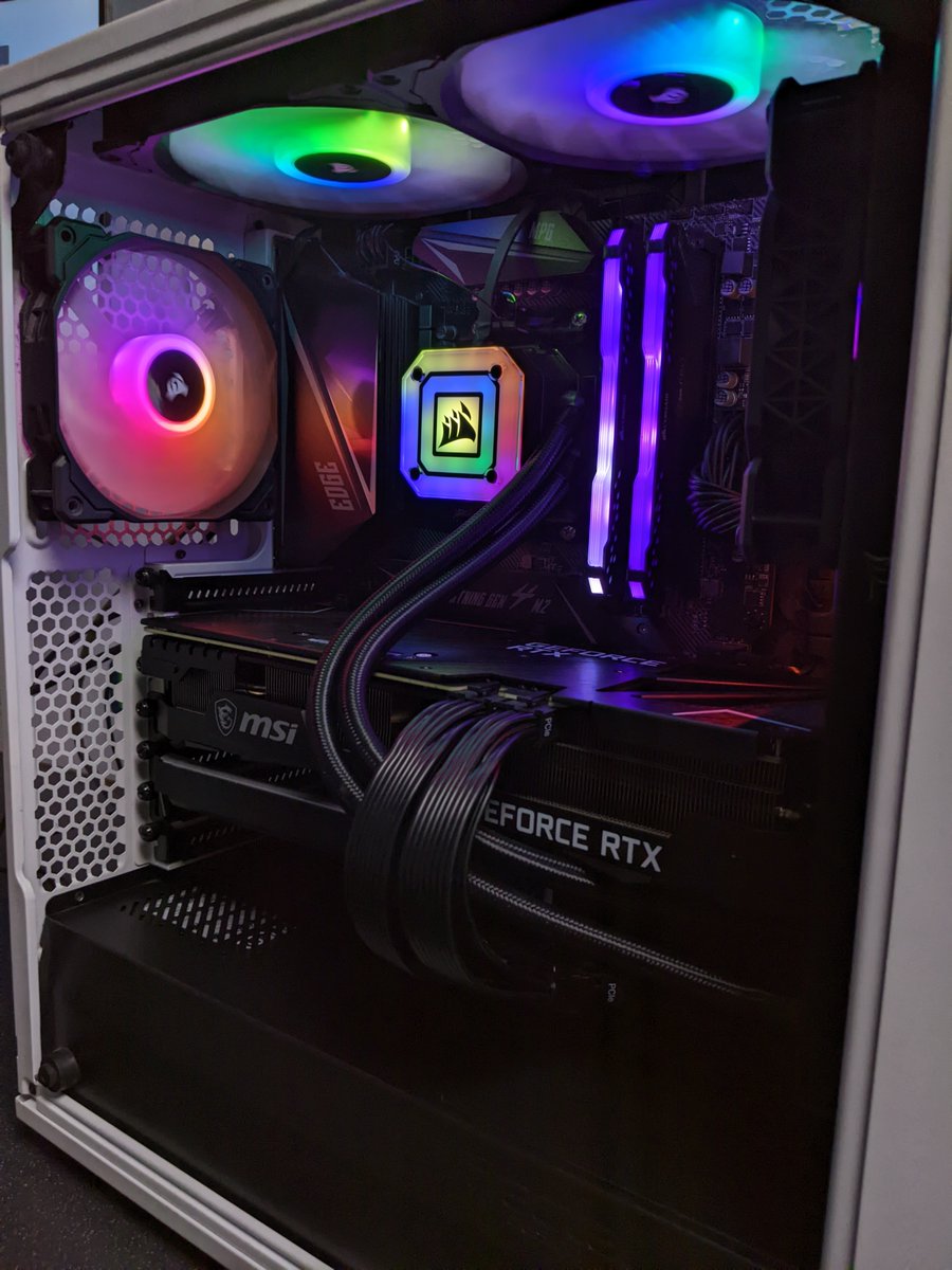 pc_shack_hull's tweet photo. Before and after of CORSAIR iCue H100i Elite cooling fitting 
One happy customer ready for gaming 🤓🕹 https://t.co/D50OSSJ5W9