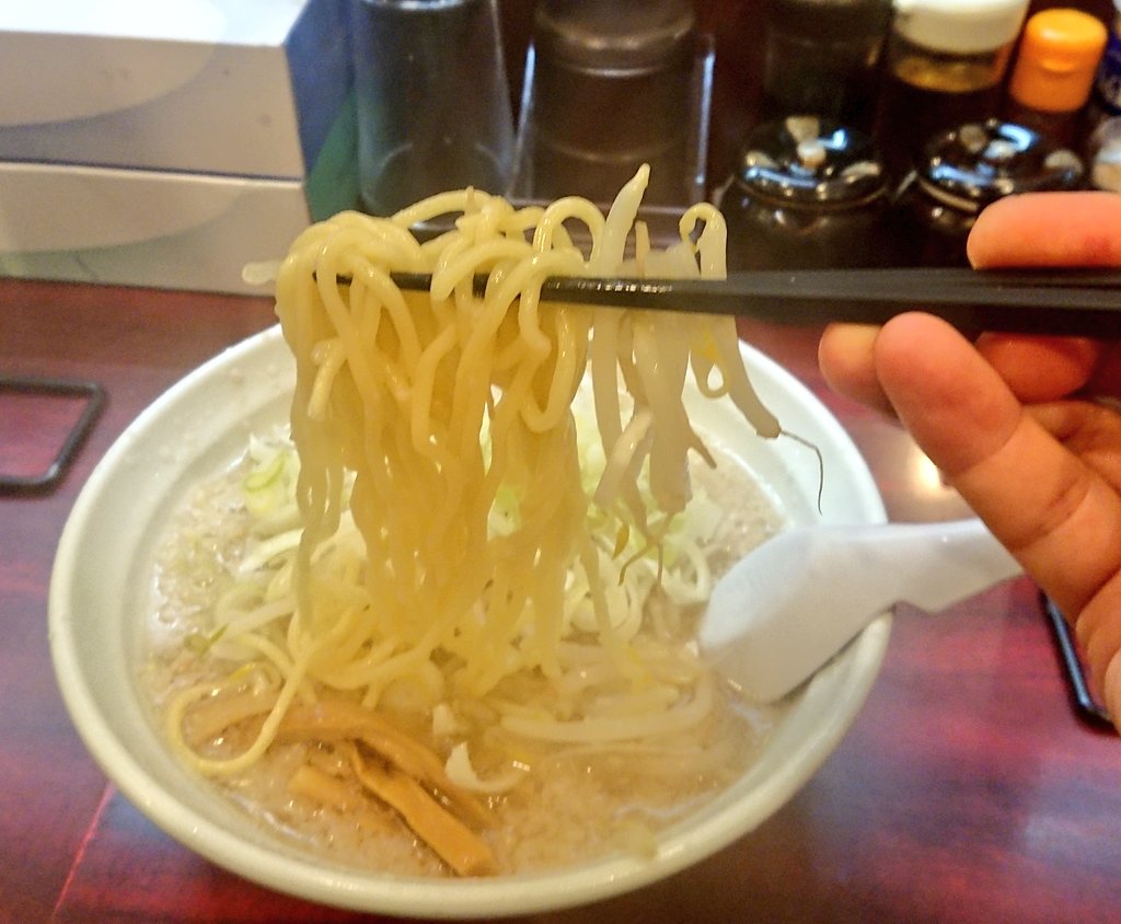 sumildinho's tweet photo. いよいよ最終日になり駆け込みでHUBパイントを映えらせた後になりたけで〆る錦糸町セッション。なりたけ美味すぎます。明日以降は激安居酒屋しか行きません！
#ありがとうHUB #なりたけ #これからは新時代 https://t.co/IWMtLD6YE2