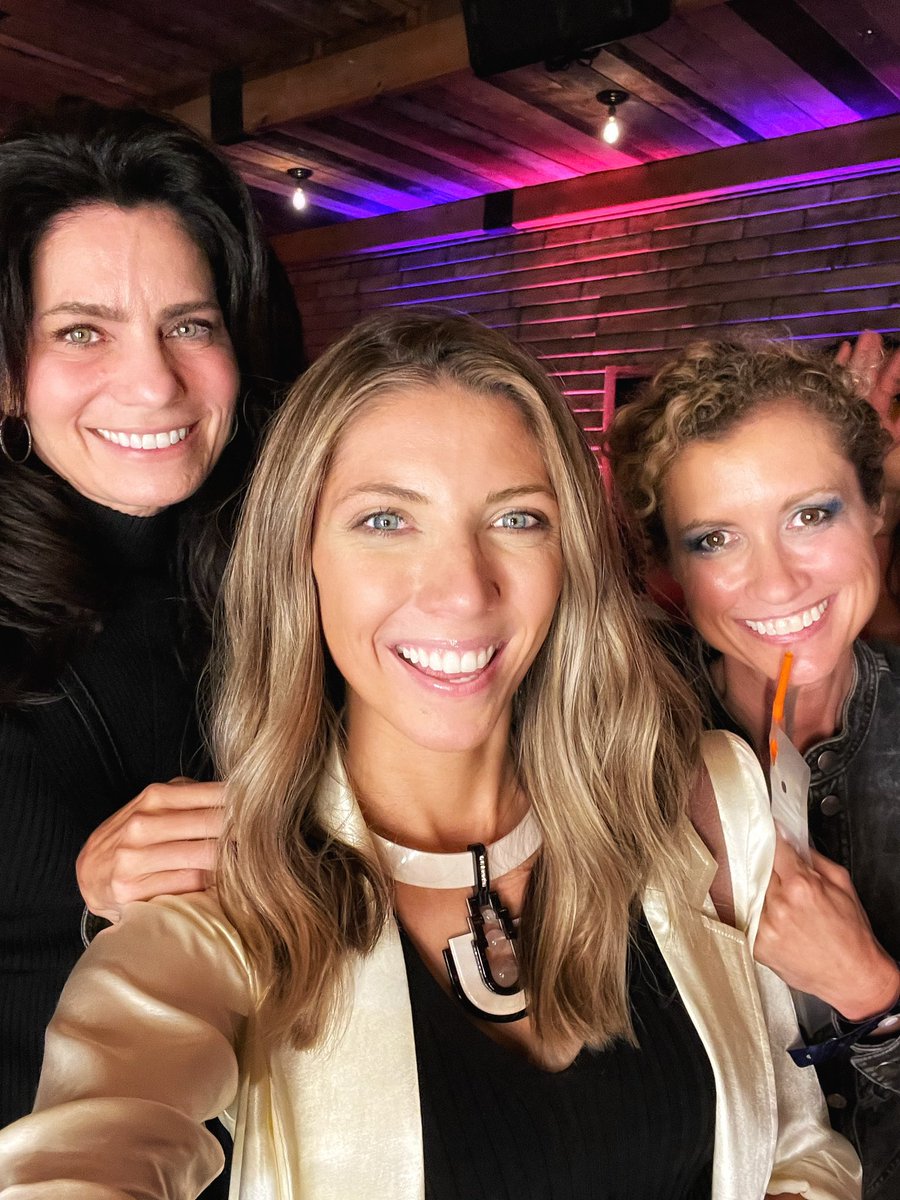 Halle Bordson tweet media