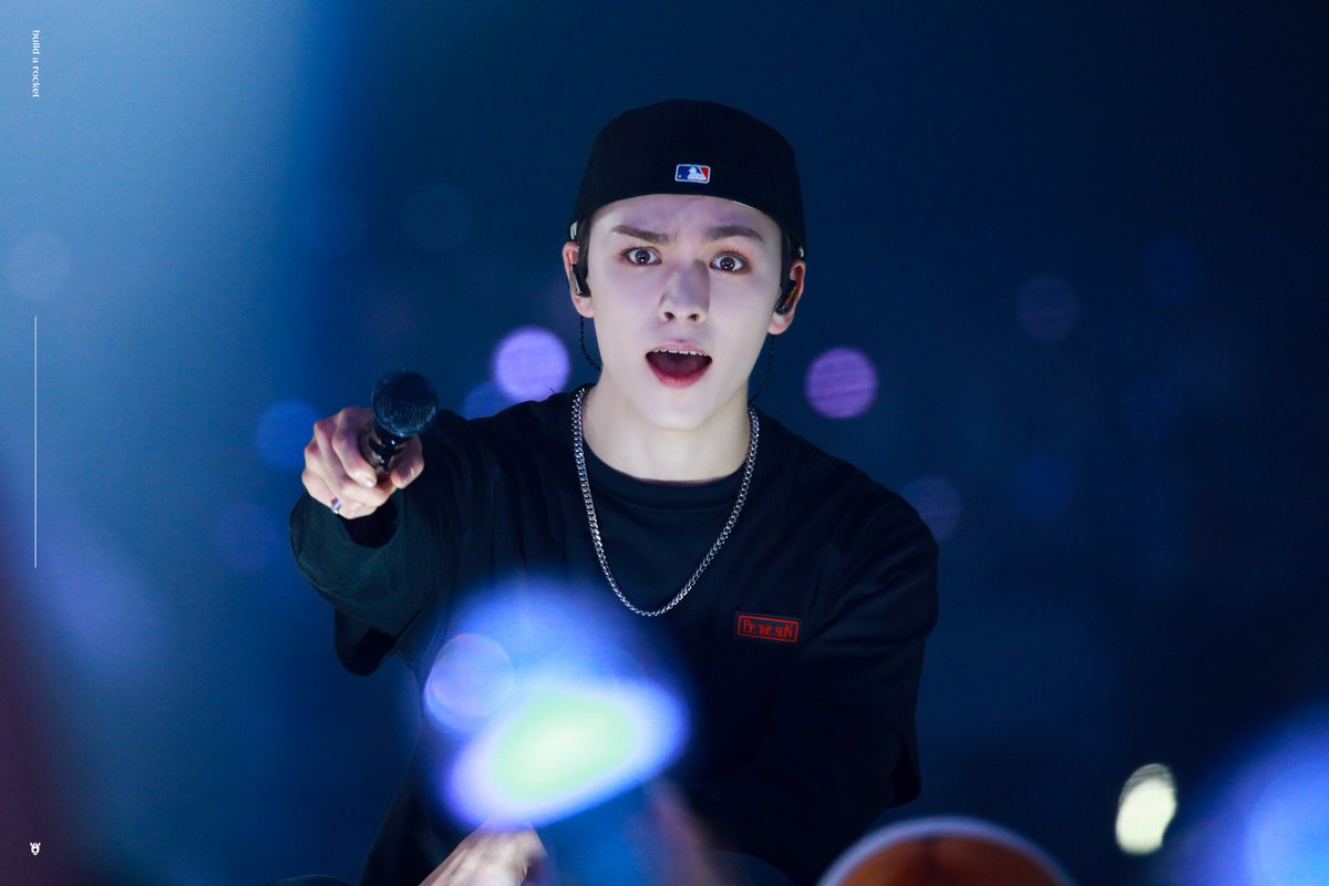 220625 Be The Sun 첫콘 
#버논 #Vernon #SEVENTEEN