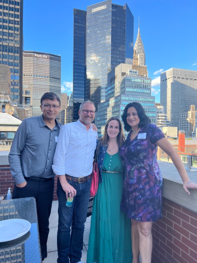 blockgraph's tweet image. Thanks to everyone who was able to make it to our first ever #BGSummerBlockbuster! We had a great time and are looking forward to the next one!
#Blockgraph #BlockgraphThatData #NYCSkyline #Adtech #TVAdvertising #DataDriven #BG