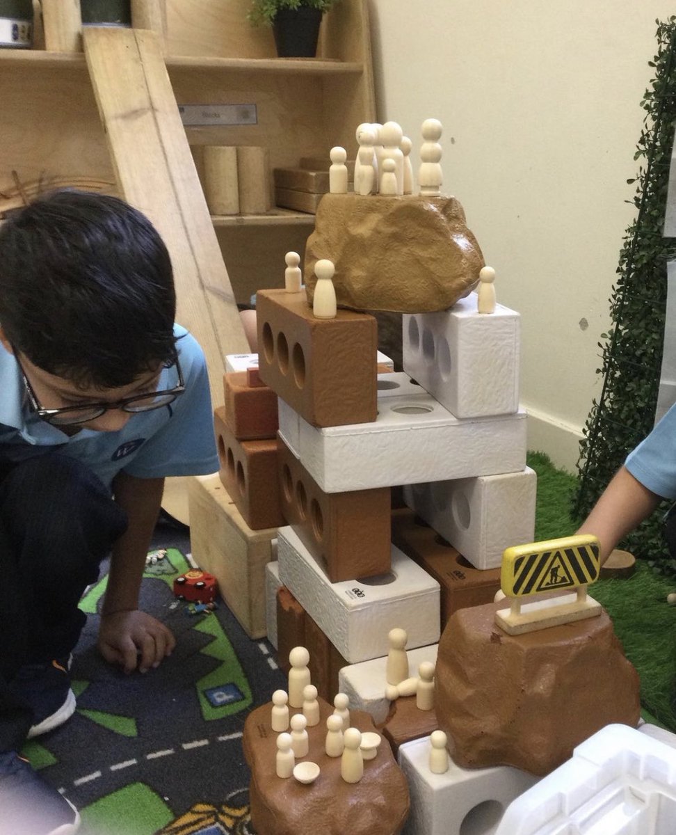 gems_khail's tweet image. Master builders in FS1 planning, designing and creating!
#limitlesslearning #limitlessfun #smallhandsbigideas