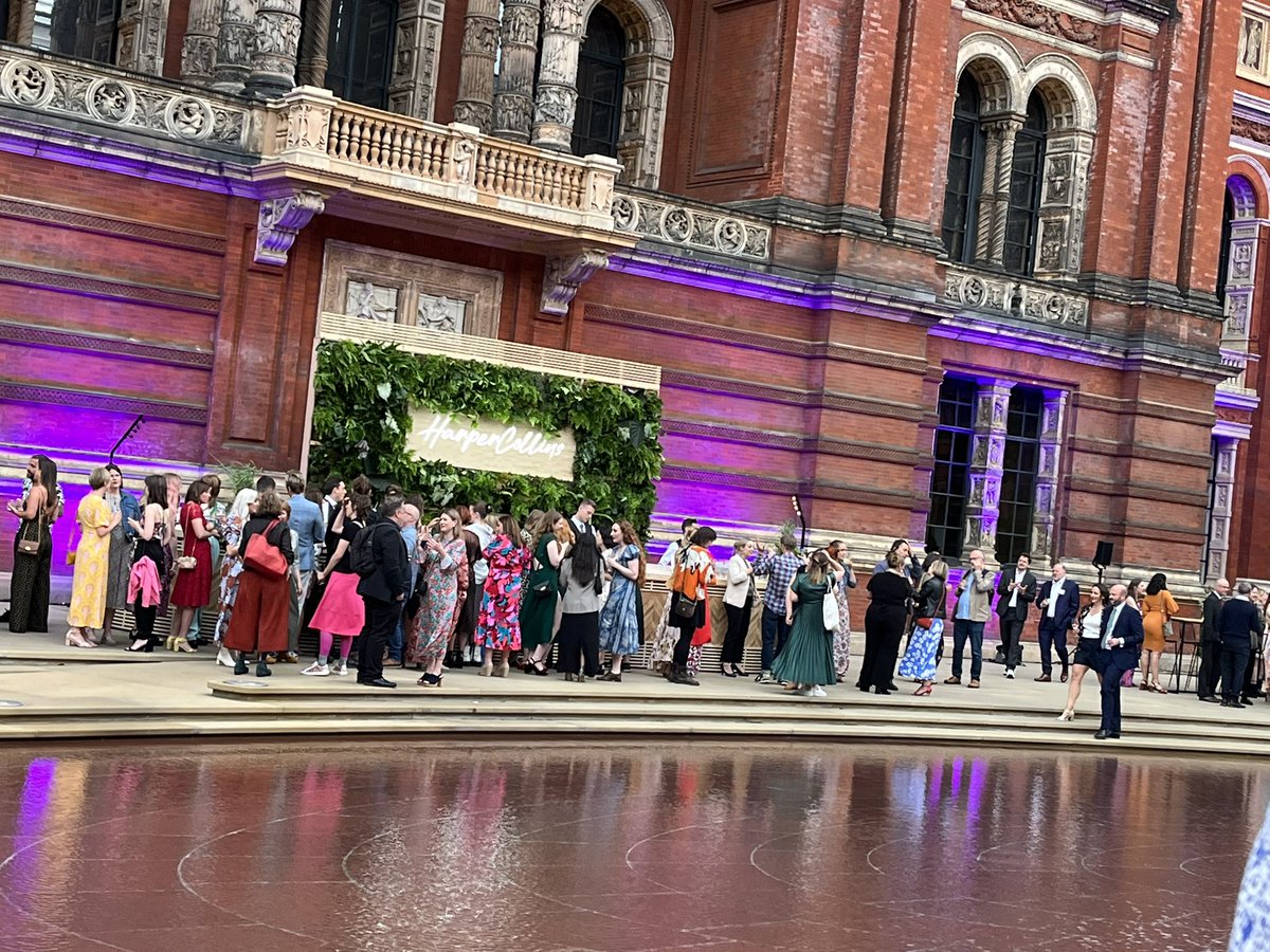 ScribblerJB's tweet photo. More photos from #HCSummerParty https://t.co/kRid0aXNl2