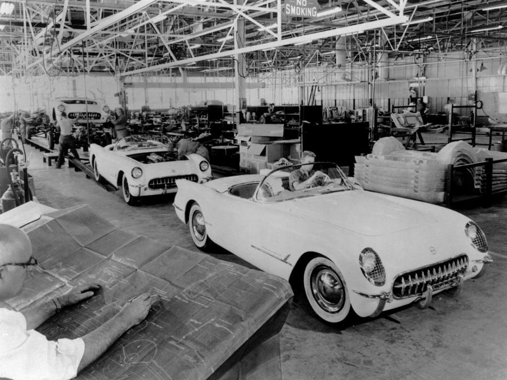 CorvetteBlogger's tweet image. Happy Birthday, Corvette! America's Favorite Sports Car Turns 69 Today corvetteblogger.com/2022/06/30/hap… #Corvette #1953