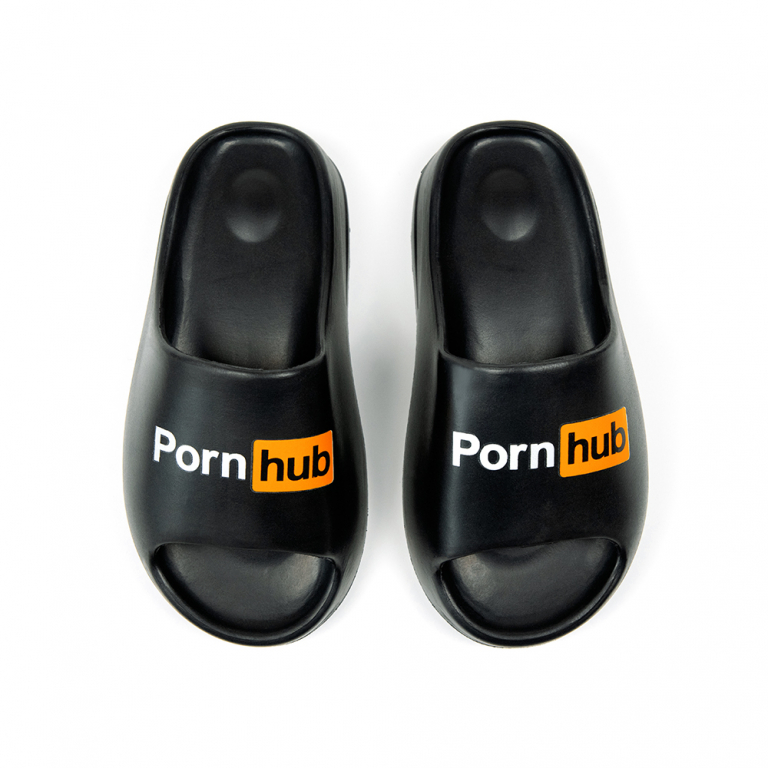 1 pic. RETWEET to WIN our Pornhub Slides! 🤩 https://t.co/sN4a5gnALX