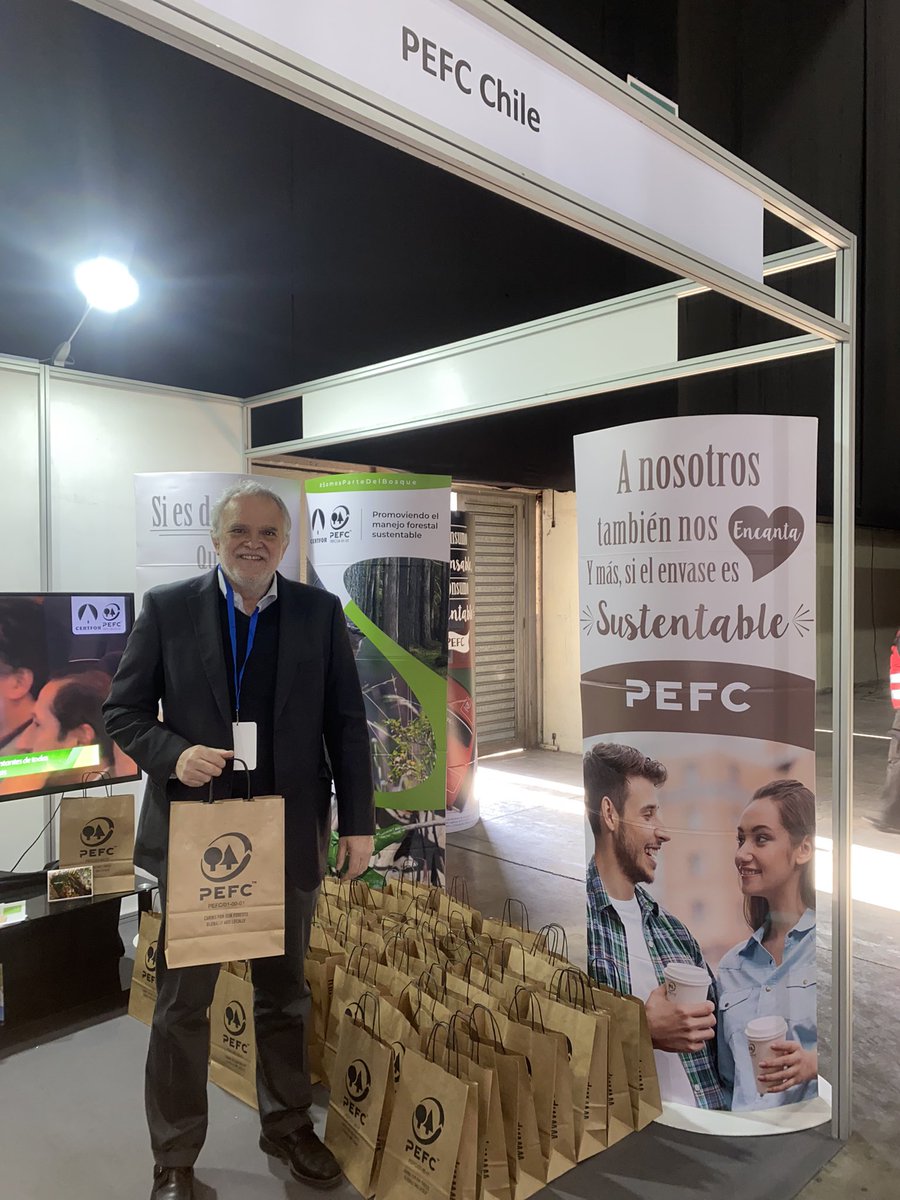 PEFC_cl's tweet photo. Ya estamos en #LatinPack 2022 promoviendo la sostenibilidad en productos de #packaging. André Laroze en minutos presentará charla sobre certificación y sostenibilidad en el sector. https://t.co/sFzO42WBVa