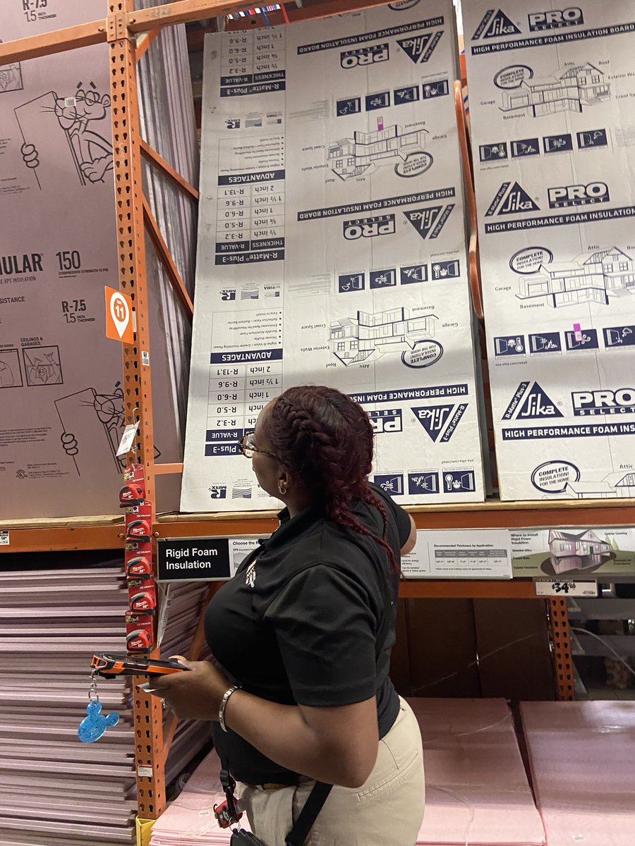 LatishaChicago's tweet photo. Great Day working with Che Met Sup at HD Southlake!! Conversation was easy as this “We can’t read the boards upside down 🤷🏾‍♀️🤣” Che was like ‘Say no more’ @Monica_Lindsey1 #SikaProSelect #Rmax ✅✅ https://t.co/7RgEI6qSnn