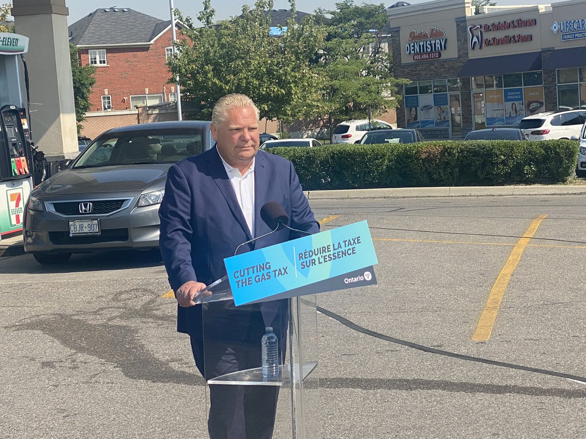 Le premier ministre <a href="/fordnation/">Doug Ford</a> fait l’annonce officielle de sa réduction de la taxe sur l’essence de 5c le litre. #onpoli #icion