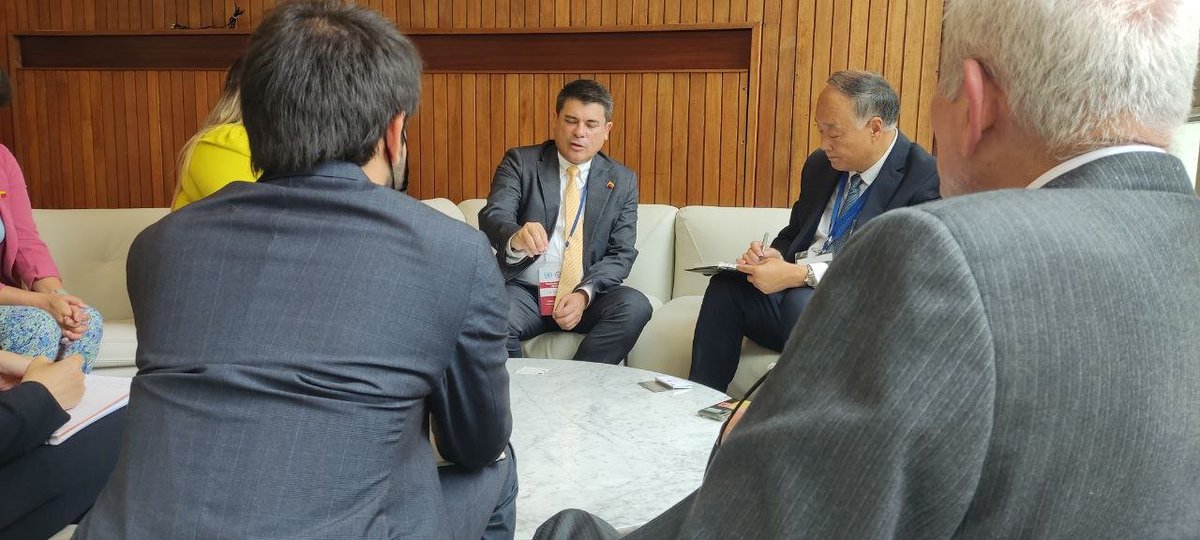 #30Jun | #Bilaterales | Precumbre Mundial de la Unesco | Encuentro con el embajador de China ante la Unesco, Jin Yang 🇻🇪🇨🇳 @NicolasMaduro @_LaAvanzadora @WuikelmanAngelP @Grecia_Jpsuv