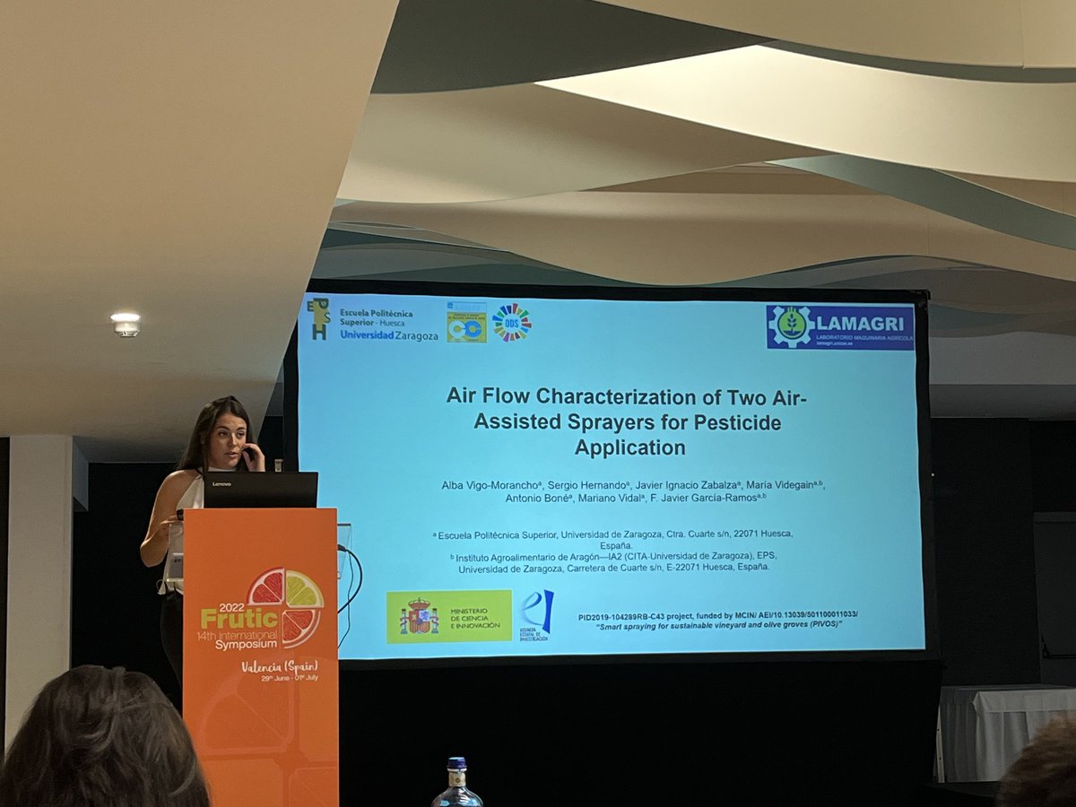 lamagrieps's tweet photo. Una de nuestras miembros de LAMAGRI, Alba Vigo, ha presentado hoy el trabajo "Air Flow Characterization Of Two Air-Assisted Sprayers For Pesticide Application" en el 14th International Symposium FRUTIC, en Valencia! 👏🏼👏🏼👏🏼
#Frutic #Symposium #Valencia https://t.co/1bntxqb4qs