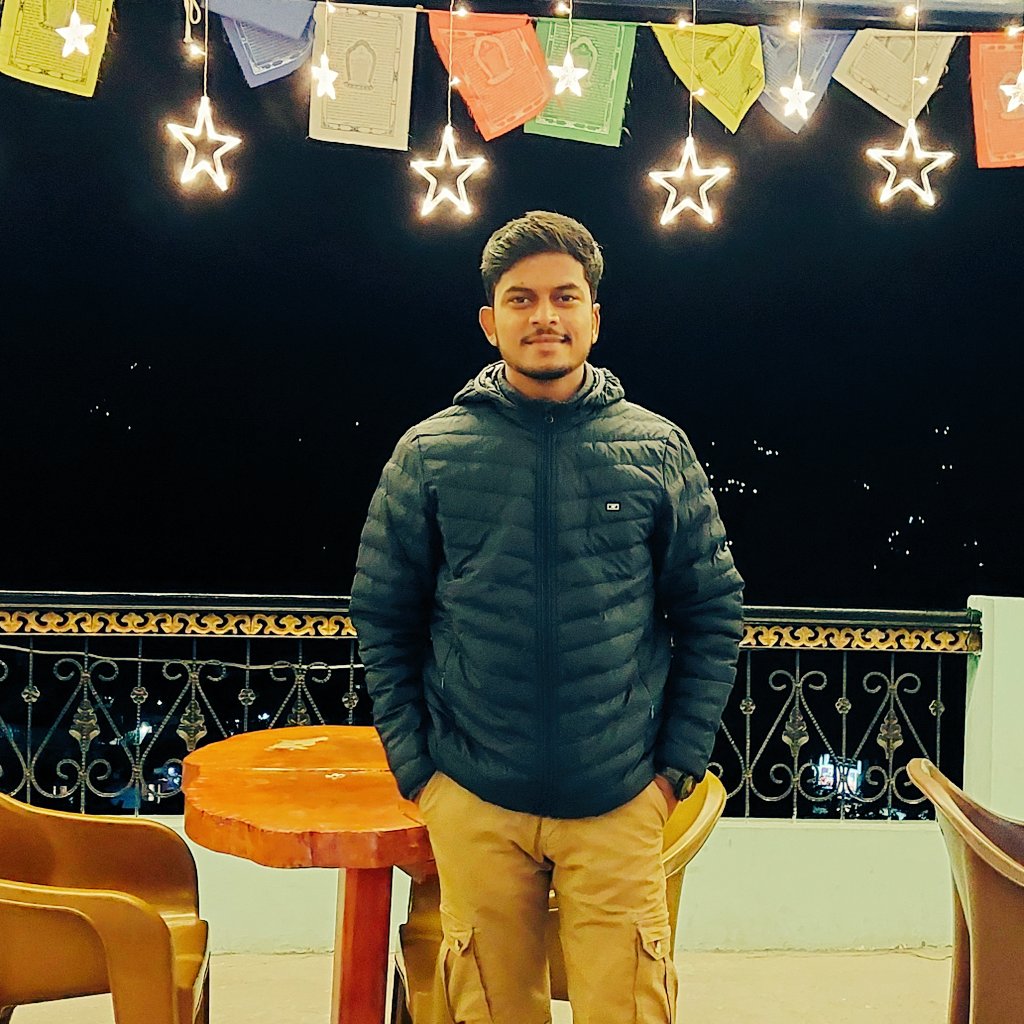 AyushDivedi's tweet photo. #NewProfilePic https://t.co/LaNKyEbFaW