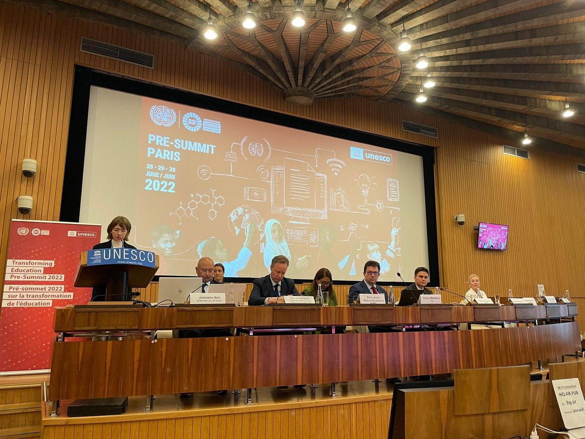 UNHCR_Education's tweet image. &quot;If we want to transform education, we must start by providing the same learning opportunities to every human being. Digital learning has become an essential element for the development of every child &amp;amp; youth&quot; @LaAntoMarchena DAFI student &amp;amp; @StudentRefugee leader #TransformingEd