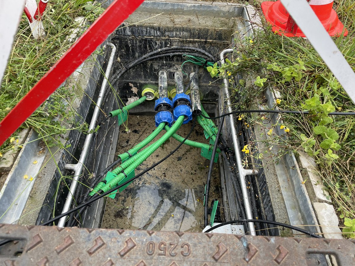 Journée « Vérification Qualité Sécurité Environnement » par les chargés d’affaires du 47 !

Qualité de service et conformité sont les maîtres mots pour assurer une connectivité optimale pour nos futurs clients ! #AMEL47 #FTTH 🟠👷‍♂️