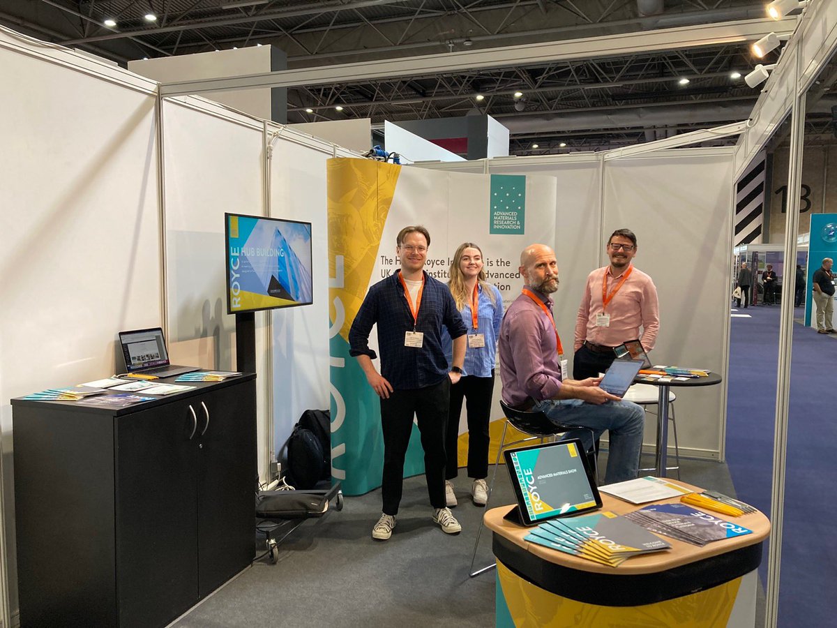 RoyceInstitute's tweet photo. A great final day at @MaterialsShow and a good opportunity to catch up with Royce partners @UKAEAofficial, @CranfieldUni and @UoMGraphene #advancedmaterials https://t.co/7oItRNDMAh