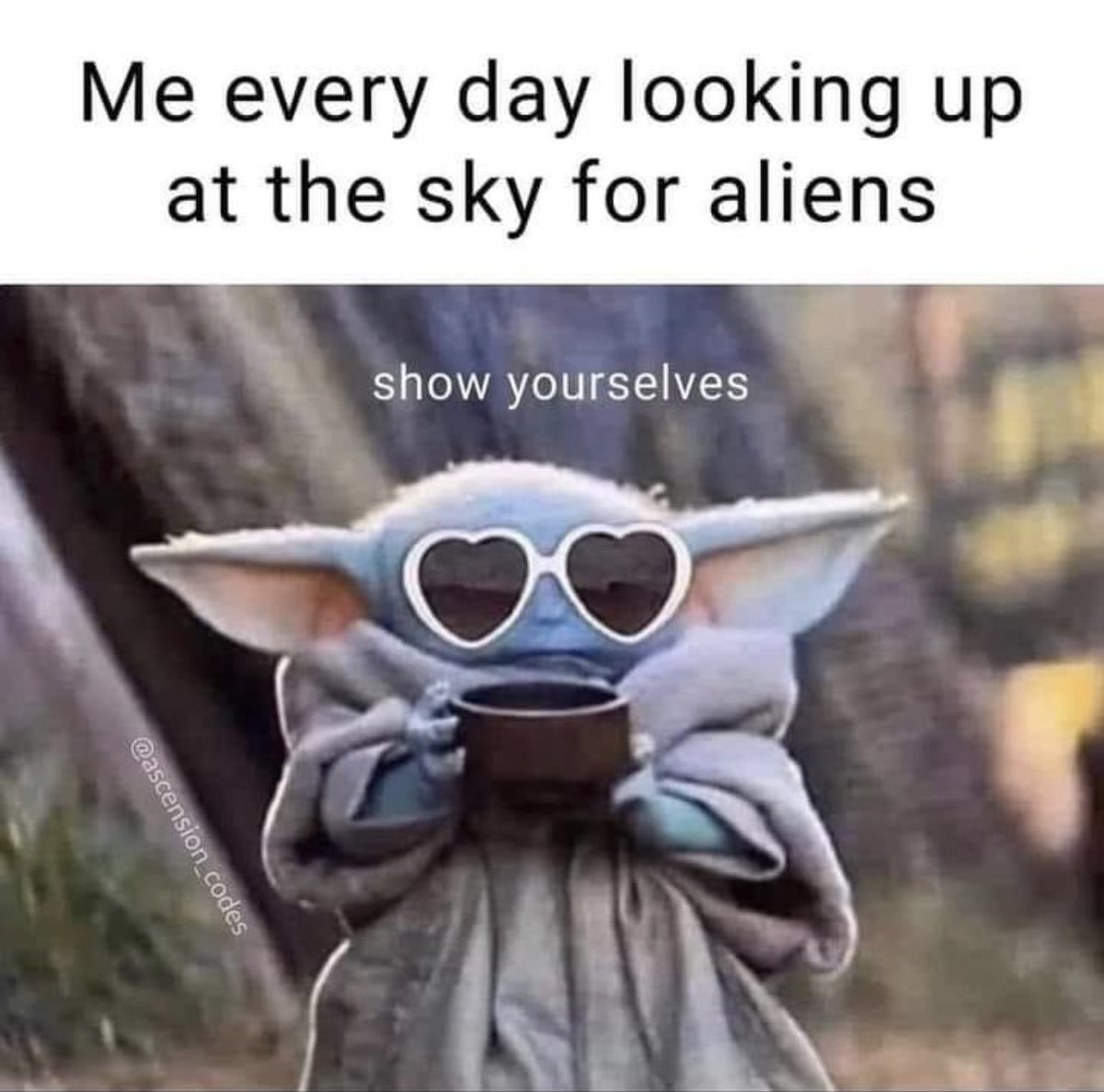 AkashicLex's tweet photo. 🤪 

#aliens #starseeds #galaxy #ascension https://t.co/1dsv6nkLuS