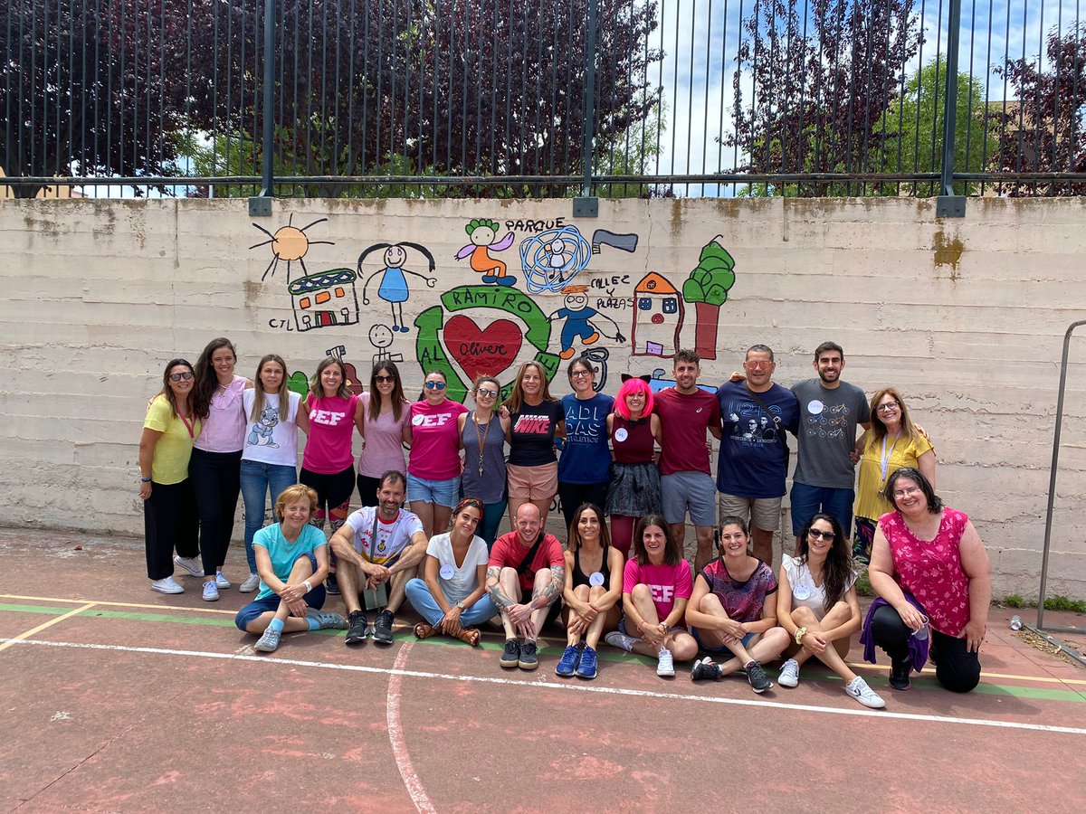 Después de una jornada de convivencia, todo el equipo docente despedimos el  curso 2021-22 con un balance muy positivo. Cuidando el bienestar. Felices  vacaciones !!! @RedEvolucionAr @cpmariadeavila @Changemakers  @FacultadEducaUZ @PivaAragon @REDAPS1