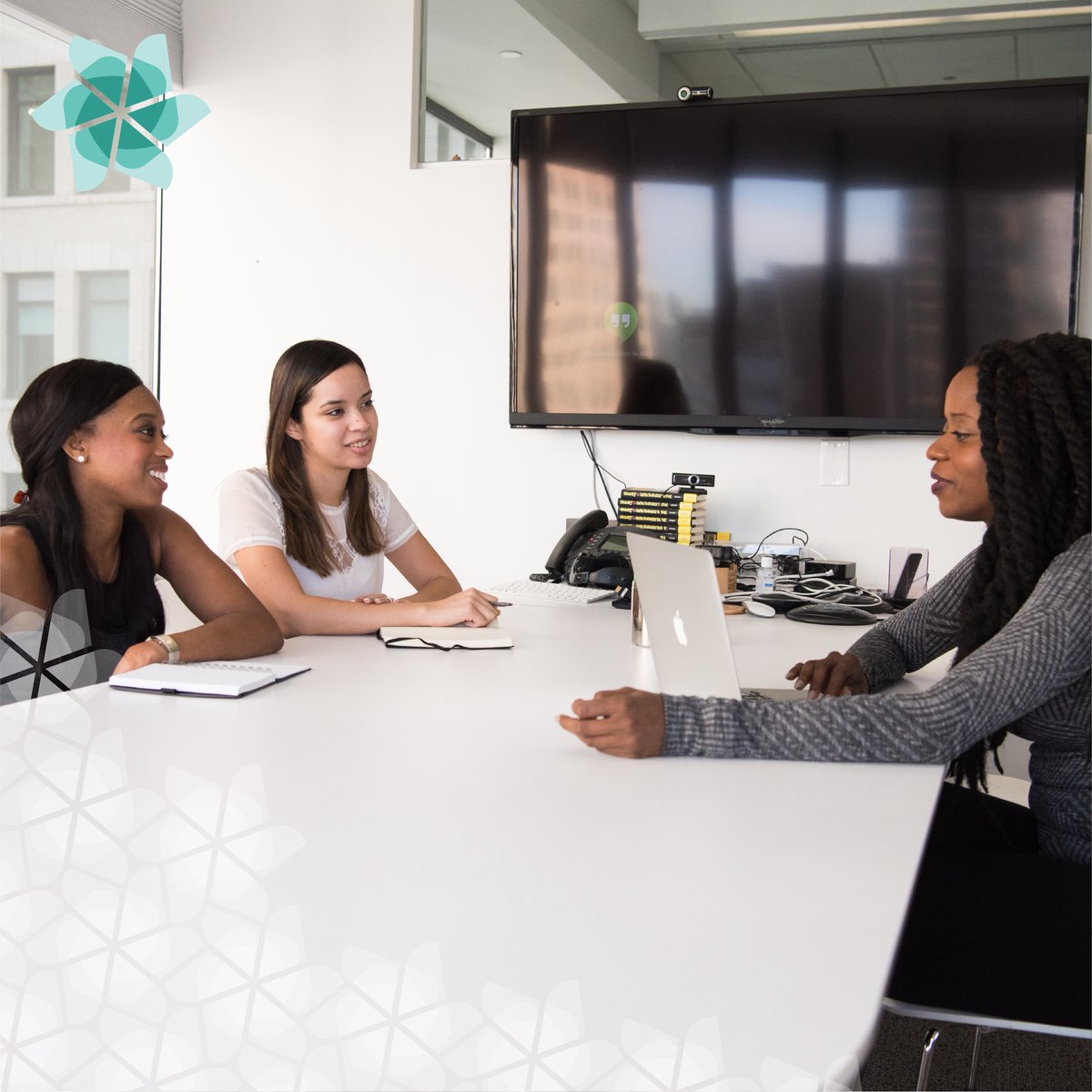 PayNorthwest1's tweet image. From performance evaluations and online enrollment to #ApplicationTracking and #onboarding—our system is your one-stop-shop to get it done. paynw.com #HumanResources