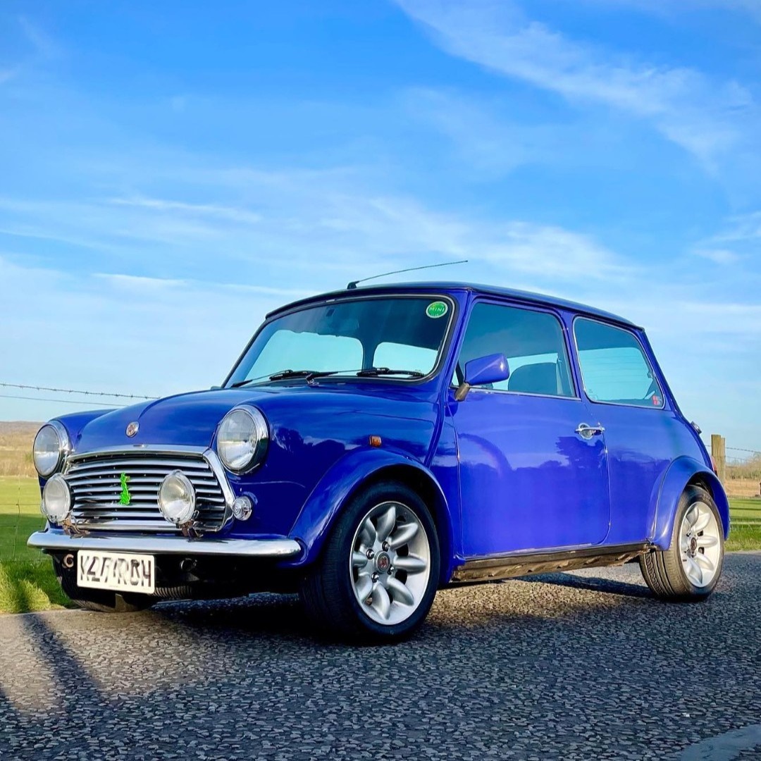 MINI on X: To celebrate the MINI Recharged Paul Smith, we want to see your  original Paul Smith Classic Mini's. 💙 📸 IG users Paulsmithmini99 &  Paulsmithmini98 #MINIRecharged #PaulSmith #MINI  /