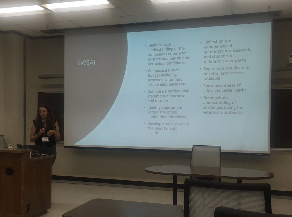 Dr. Sara Gonzalez sharing details of the pre-vet career exploration course offered at UGA and UF. After taking the course, students were better informed about the profession and vet school application process. #veted #vetmeded #vec2022 @aavmc <a href="/KSUCVM/">K-StateVetMed</a> <a href="/ugavetmed/">UGA College of Veterinary Medicine</a>