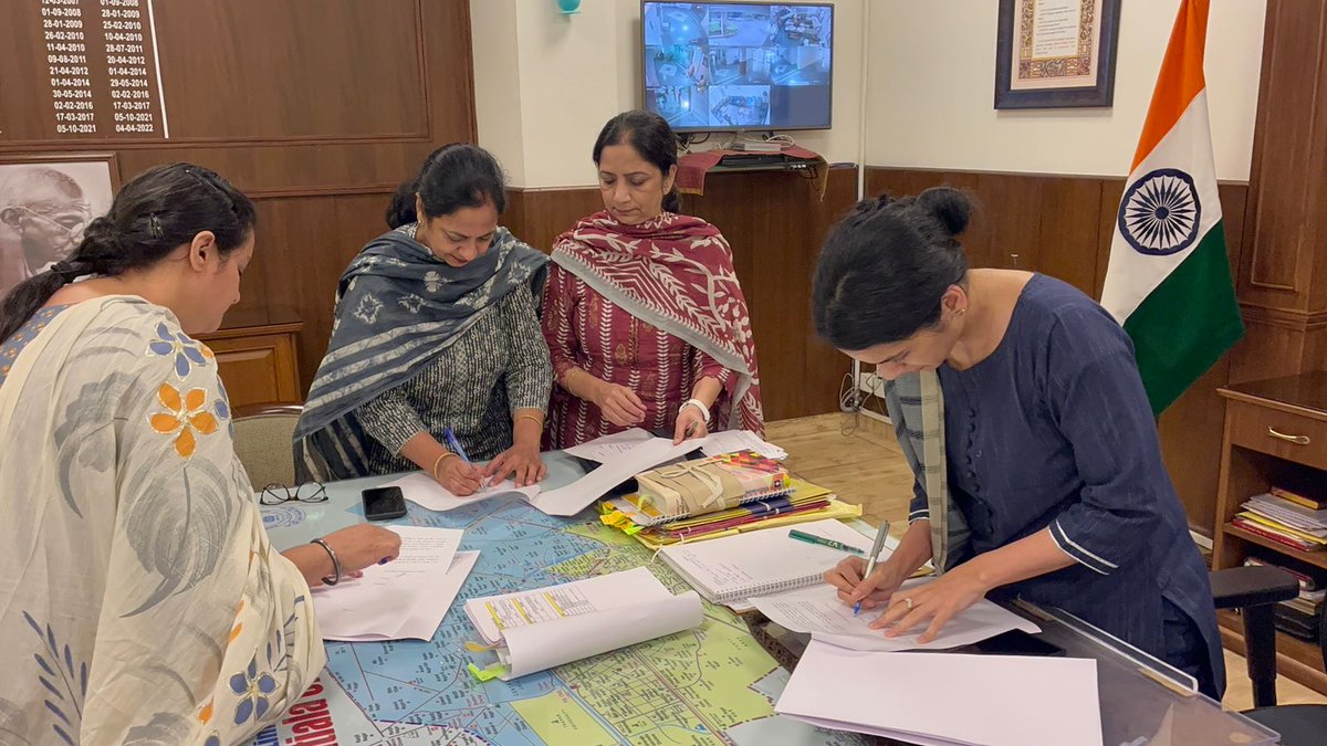 yespunjab's tweet photo. Patiala Administration signs MoU with Punjabi University https://t.co/WV23FLsgrk
#PatialaAdministration #signsMoU #PunjabiUniversity #Patiala #YesPunjab https://t.co/CFHdaINgLV
