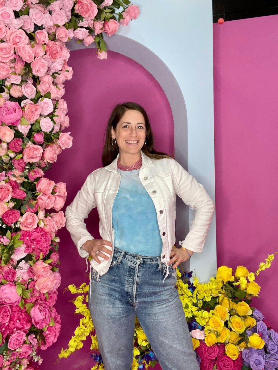 Meet <a href="/konmari/">Mariko Konno</a>.co guru Amy Chinitz <a href="/sparkjoyny/">Sparkjoyny</a>. She shares all of her tips on infusing your home with a sense of calm and creating a true oasis for yourself and your family in this week's Turndown Service. Check in out in the link in bio!
.
.
.
.
.
#getorganized #organization