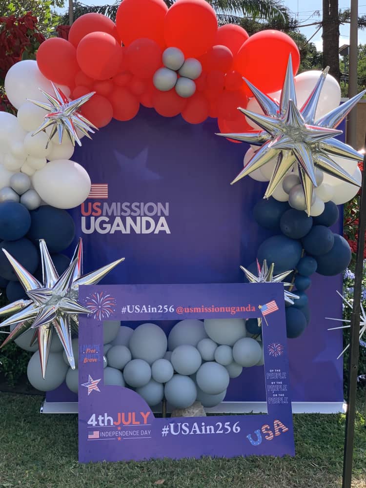 USEmbassyUganda's tweet image. Join us as we commemorate #July4th and watch the #YESAcademy’s rendition of the 🇺🇸 and 🇺🇬 anthems. Catch the livestream on Facebook.com/usembassykampa… starting at 6.30 p.m. EAT
#USAin256 
#IndependenceDay 
@richardrobot 
@DJInvisible313 
 @katebassmusic  #AmericanVoices