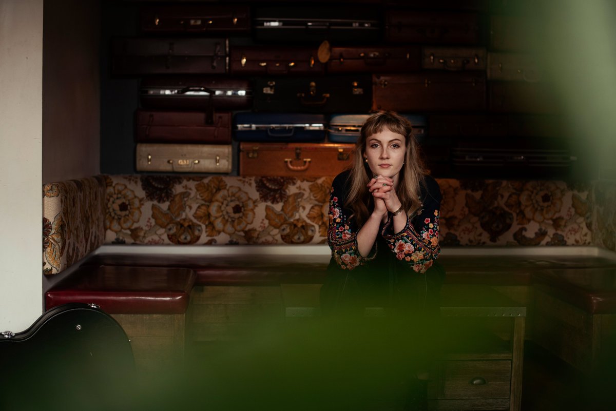HRMNYpresents's tweet photo. .@LibraLauren gets her funk on with the release of her infectious new single 'Morrison', featuring guitarist Ben Suyat rocking out throughout and we can't get enough.

https://t.co/ZxrX3hkrTZ https://t.co/gFNidhSGMu