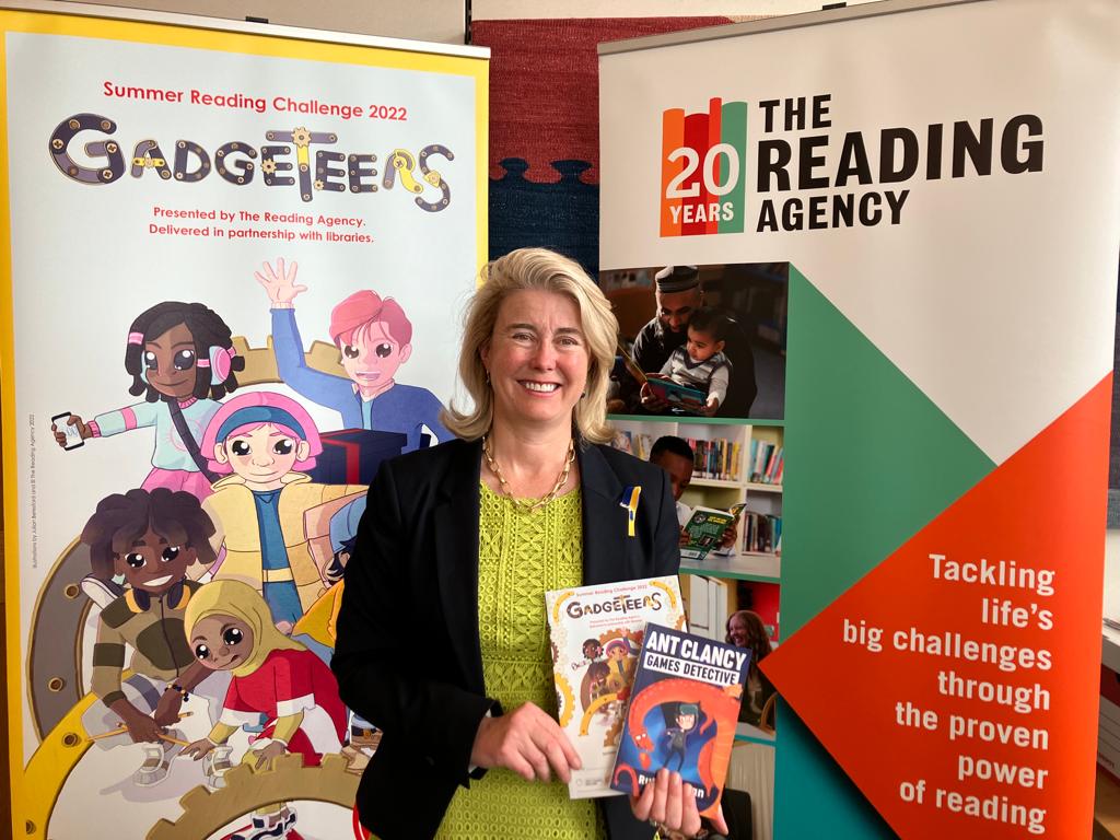 Anna_Firth's tweet photo. 🔖Last summer, 587,267 children and families were reached through the 2021 #SummerReadingChallenge📚  
I am delighted to support @readingagency  and @sciencemuseum in encouraging local children to take part in the 2022 Science and Innovation themed Summer Challenge📕
#AnnaFirthMP https://t.co/EVss0WfkTI