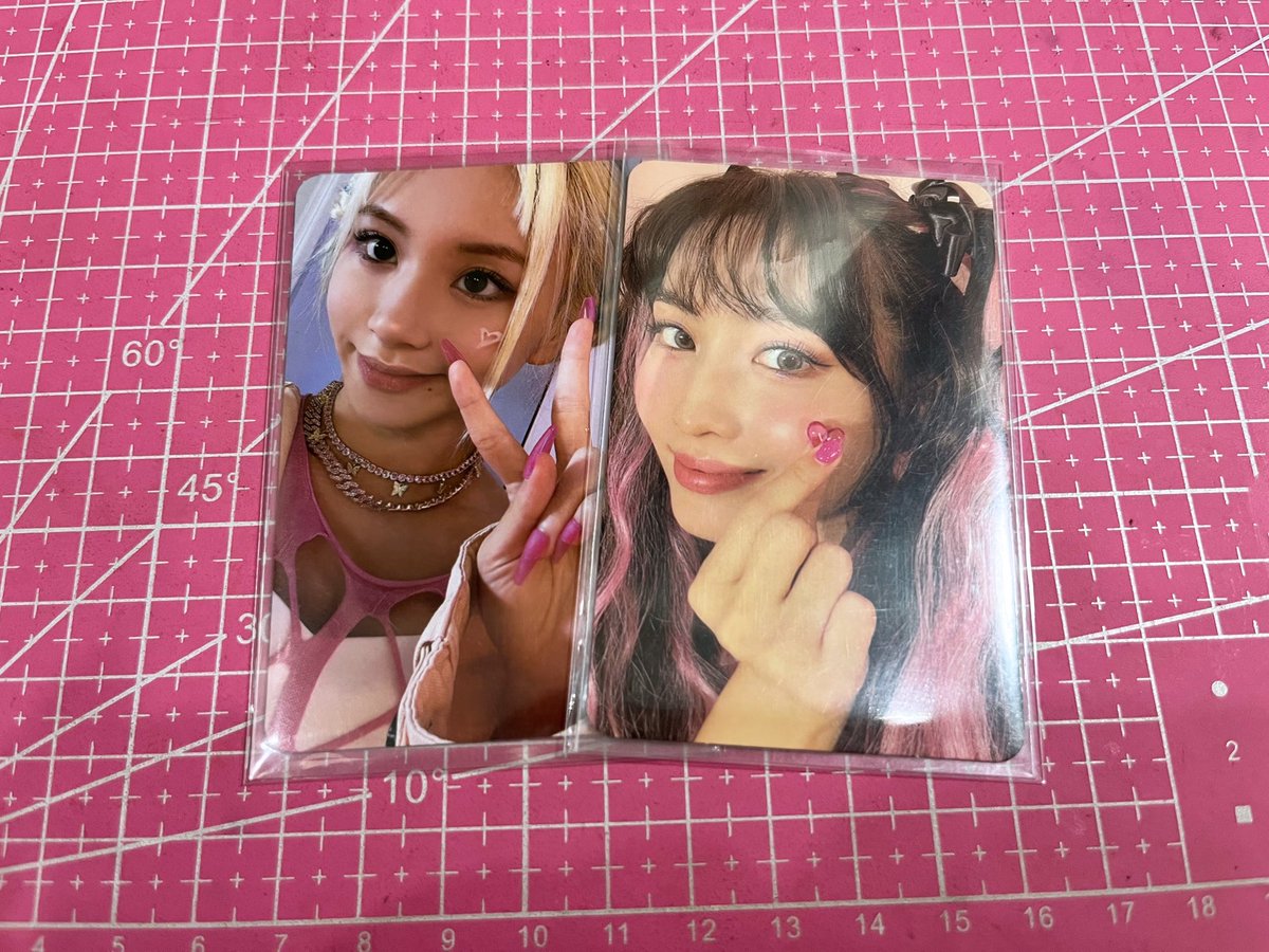 calicobearcart's tweet photo. ⸝⸝ ⟢ wts | lfb ph ⟢⸝⸝
🖇️ #calicobearcart_sells ˎˊ˗  

𓂋 twice formula of love fol explosion chaeyoung peace, momo finger heart fingerheart fh photocard pc

      = ₱300 + pf + lsf

↝ onhand

𓂃 mop: gcash - payo
𓂃 mod: ggx/sdd/sco

🫧 rcbyt https://t.co/SeQhpiE2u2