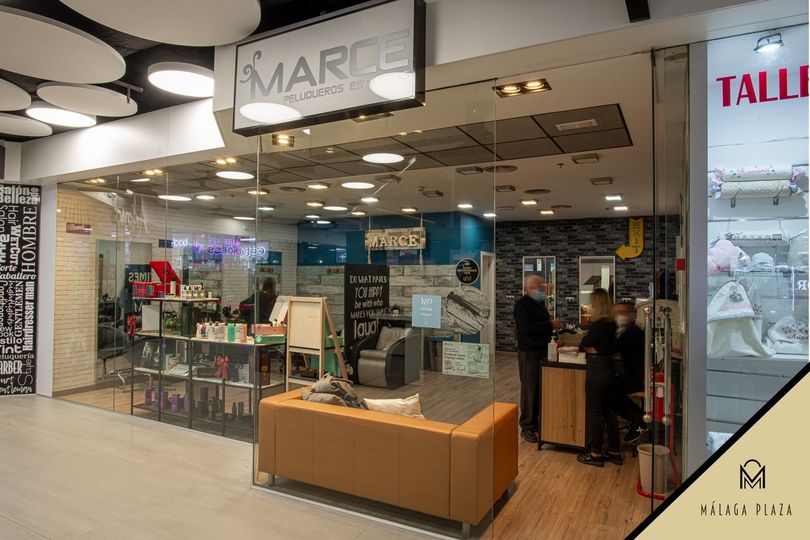 😁 ¡Ya es verano y te mereces un look nuevo! ¿a qué esperas para pasarte por #MARCE y darle un cambio a tu imagen? además nuestros compañeros te asesorarán sobre el look más top y las últimas tendencias en peluquería. Cómo no: en Málaga Plaza 🙂

#Málaga #MálagaPlaza
