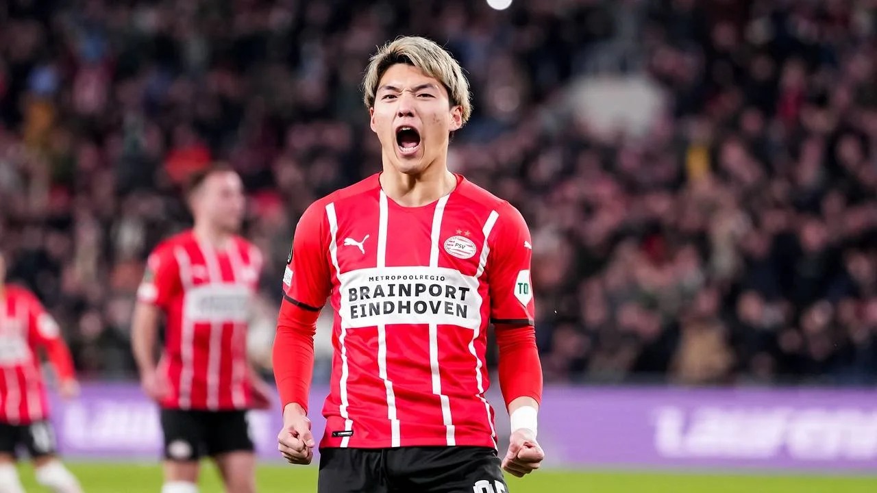  Ritsu Doan is a PSV player!