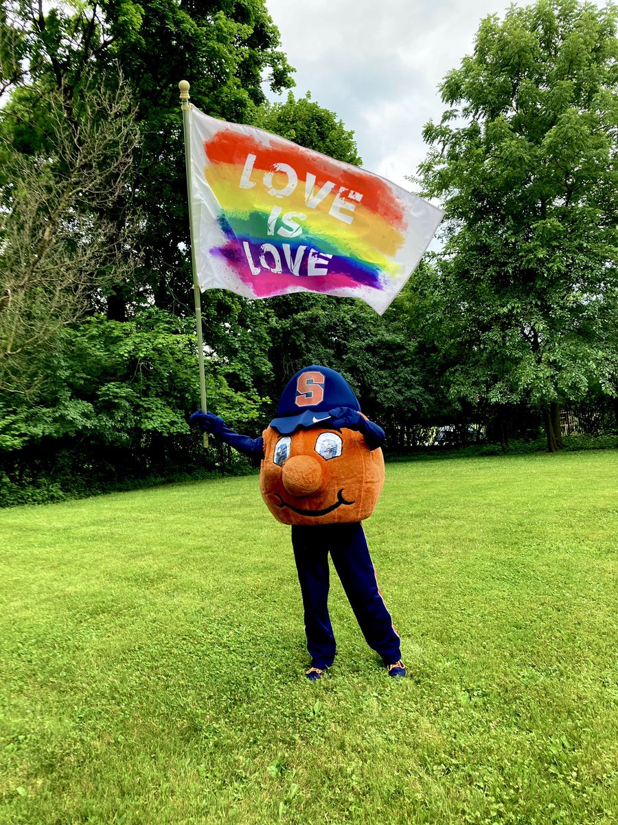 TheOttoOrange's tweet image. LOVE All My Orange Friends!! Hope you had a #happypridemonth 🏳️‍🌈🏳️‍⚧️❤️🧡💛💚💙💜