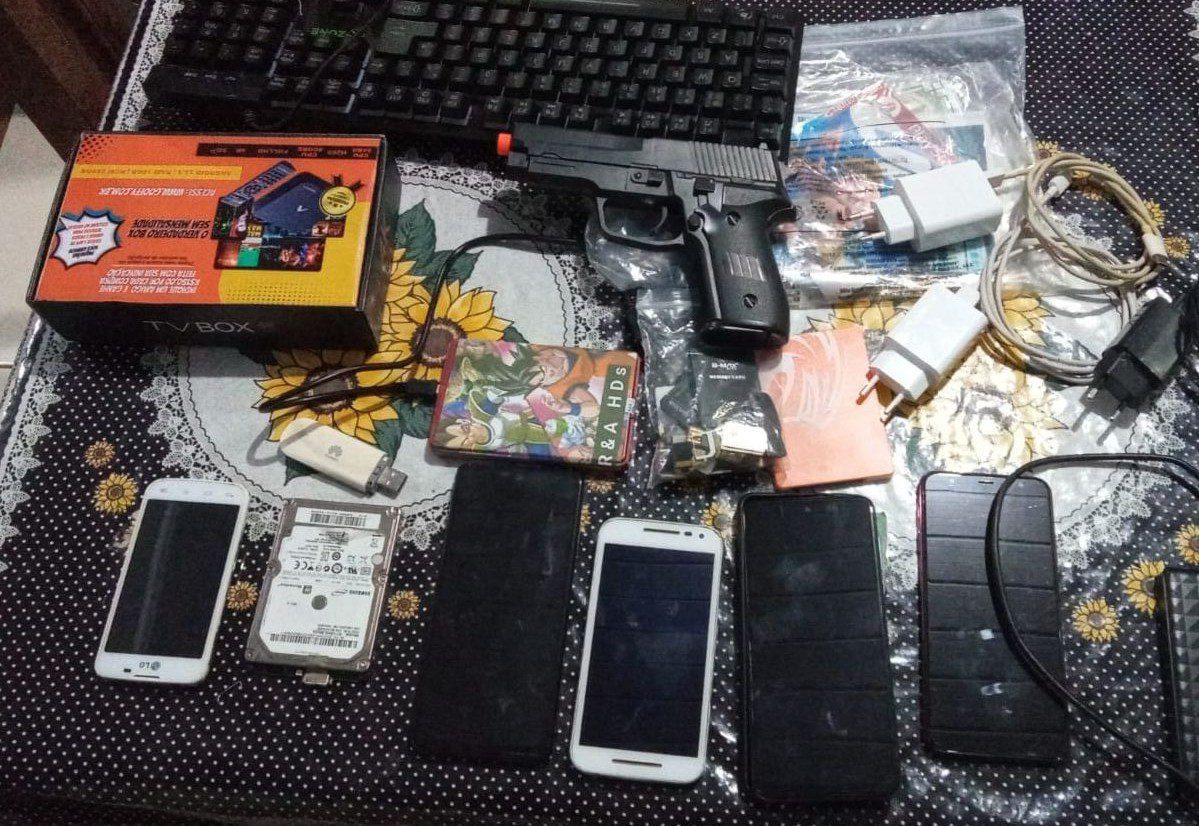 “OPERAÇÃO LUZ NA INFÂNCIA”: POLÍCIA CIVIL PRENDE CINCO PESSOAS POR ABUSO E EXPLORAÇÃO SEXUAL DE CRIANÇAS E ADOLESCENTES NA INTERNET NO MARANHÃO

Leia em:
policiacivil.ma.gov.br