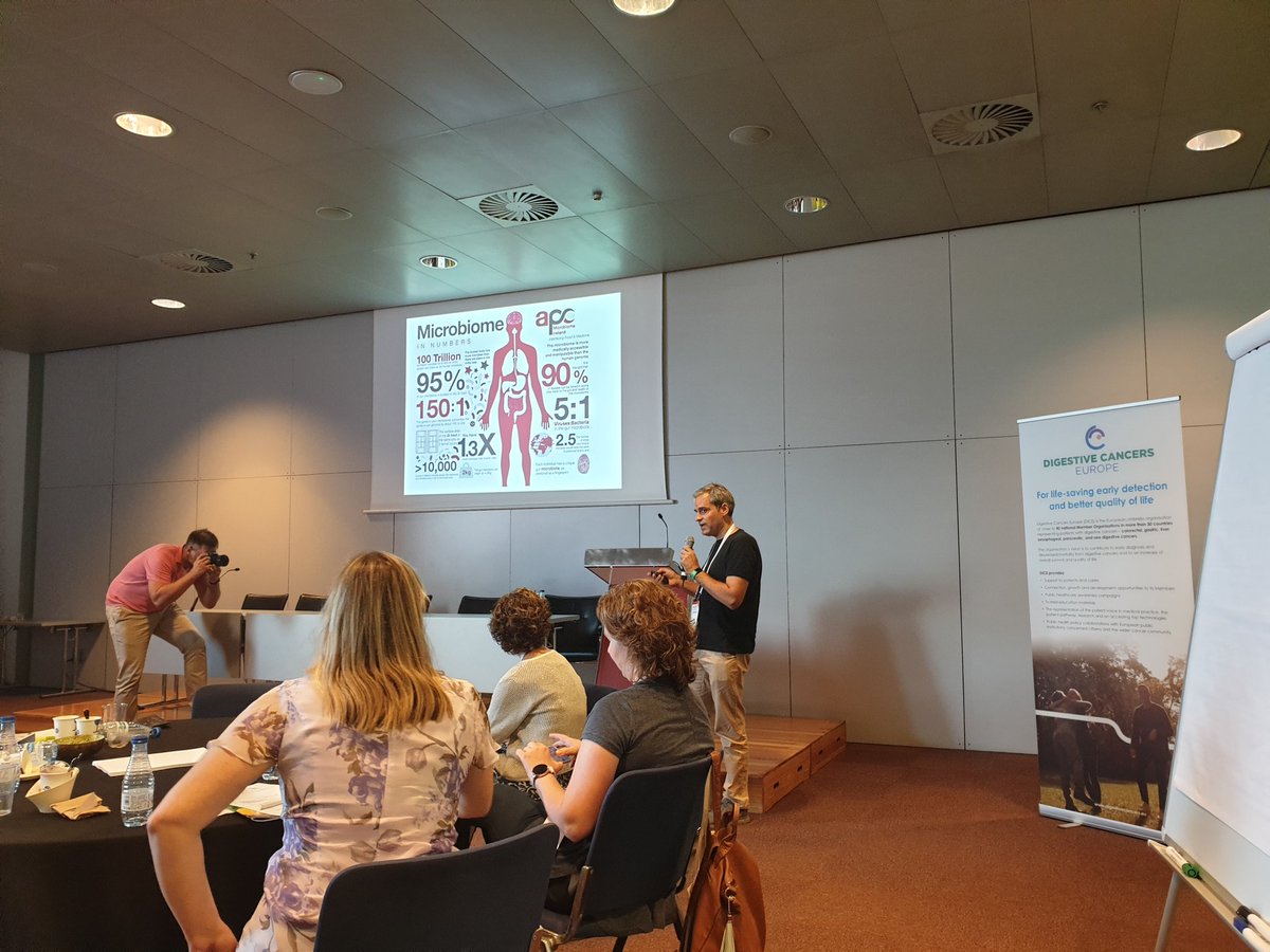 dice_europe's tweet photo. #DiceMasterclass22 @toni_gabaldon Microbiota - The Role in Cancer Development and Progression. Use of data from colorectal microbiota could save 20% of colonoscopies - studies now being validated @ESMOWorldGI https://t.co/hWrfRuew5C