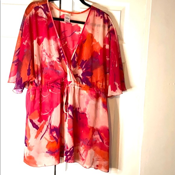 boyntonbargains's tweet photo. So good I had to share! Check out all the items I'm loving on @Poshmarkapp from @JodySmi56277527 @KarenAnnLikes #poshmark #fashion #style #shopmycloset #justmysize #betseyjohnson #niptuck: https://t.co/i3oC2nbB33 https://t.co/1w9YBtC4FY