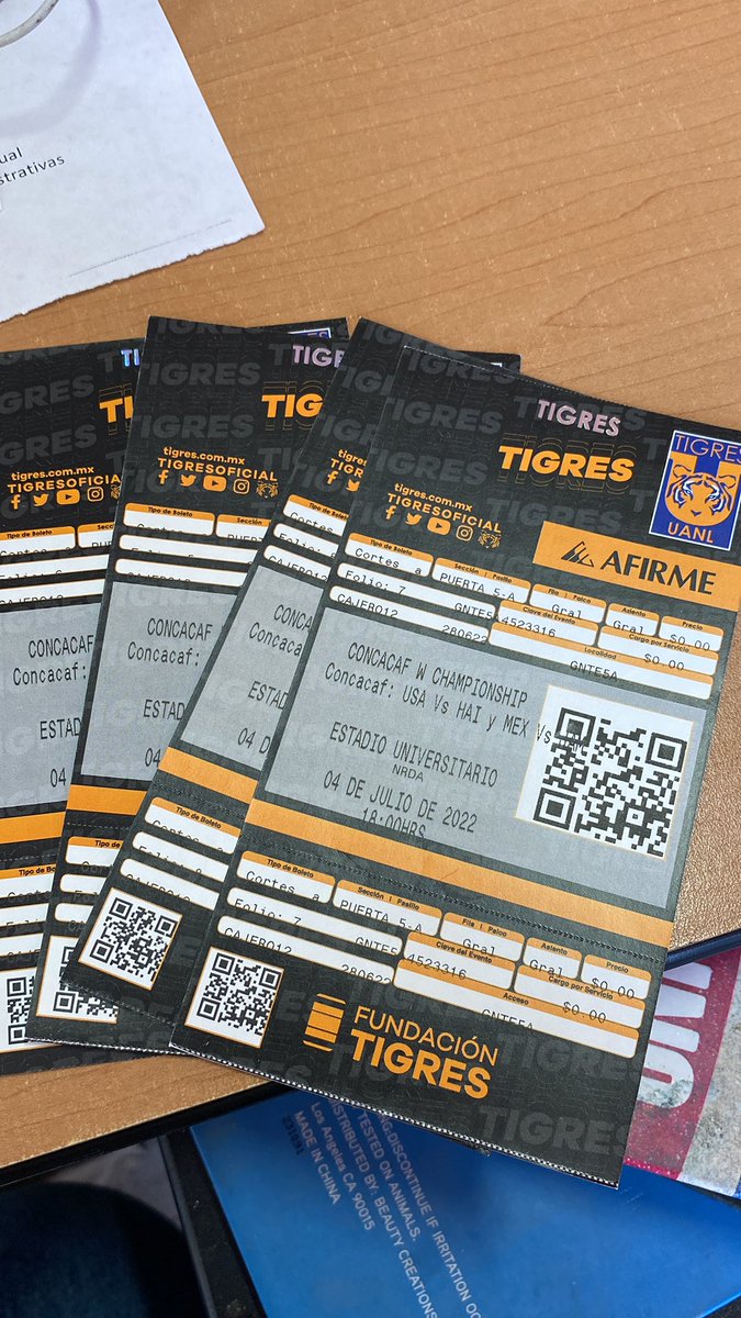 MariferIbanezP's tweet image. Quien quiere ir el Lunes al Volcán? Tengo dos pases dobles, con este boletos vas a poder entrar al partido de Estados Unidos Vs Haití y Mexico Jamaica 🥰…. 

Dejen su nombre completo, denle like y re twitt a esta publicación!!!