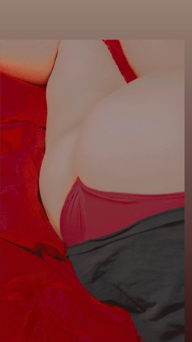 rosedelphi's tweet photo. i like my butt,
what do you think?
🤭🤭🤭
#butt #BigButtLover #onlyfans #SellingContent #buyingcontent #curvy #fatass #ass #culonatural #culona https://t.co/4KlA0bOOcX