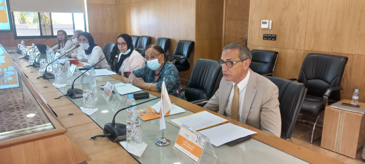 UNFPAMaroc's tweet photo. La Direction des Relations avec la Société Civile du Ministère Chargé des Relations avec le Parlement a accueilli aujourd'hui les 7 membres du #Consortium pour les Droits à la Santé Sexuelle et Reproductive et l'Égalité Genre, lancé avec l'appui de #UNFPA au #Maroc. https://t.co/xhQlzkI4a5