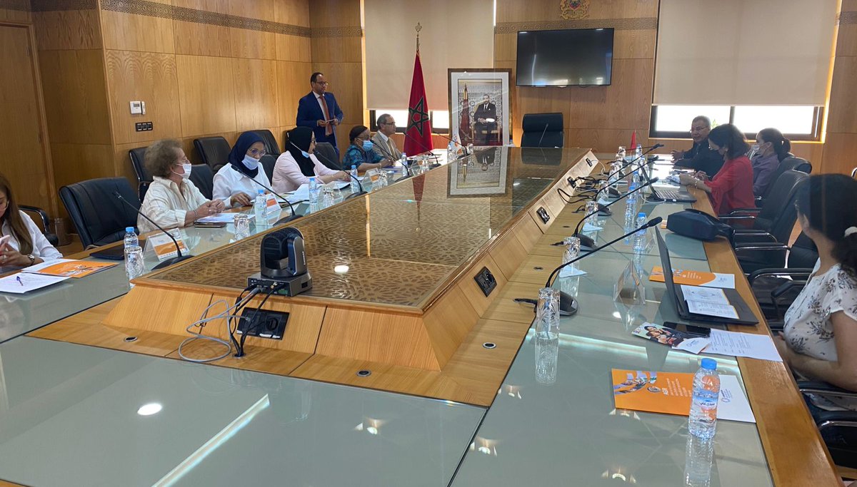 La Direction des Relations avec la Société Civile du Ministère Chargé des Relations avec le Parlement a accueilli aujourd'hui les 7 membres du #Consortium pour les Droits à la Santé Sexuelle et Reproductive et l'Égalité Genre, lancé avec l'appui de #UNFPA au #Maroc.