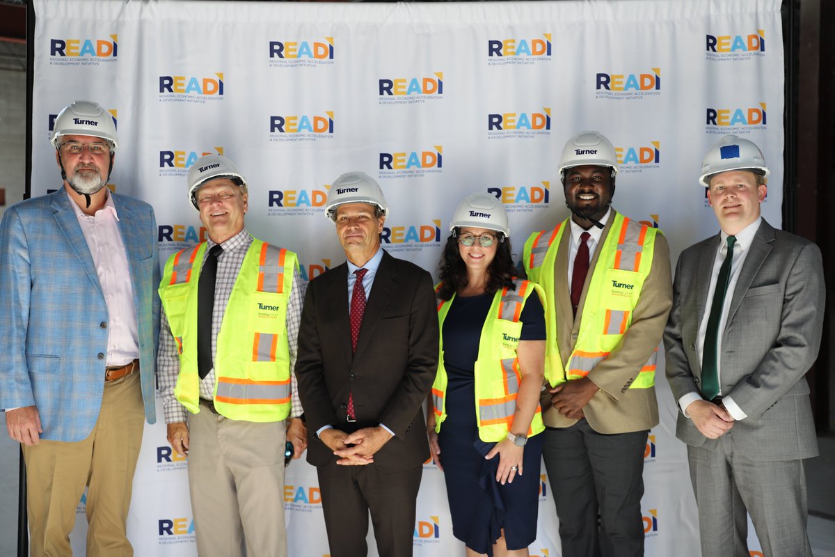 Indiana_EDC's tweet image. Welcomed representatives from Accelerate Rural Indiana, @INEastCentral &amp;amp; North North Central regions as well to help us celebrate!