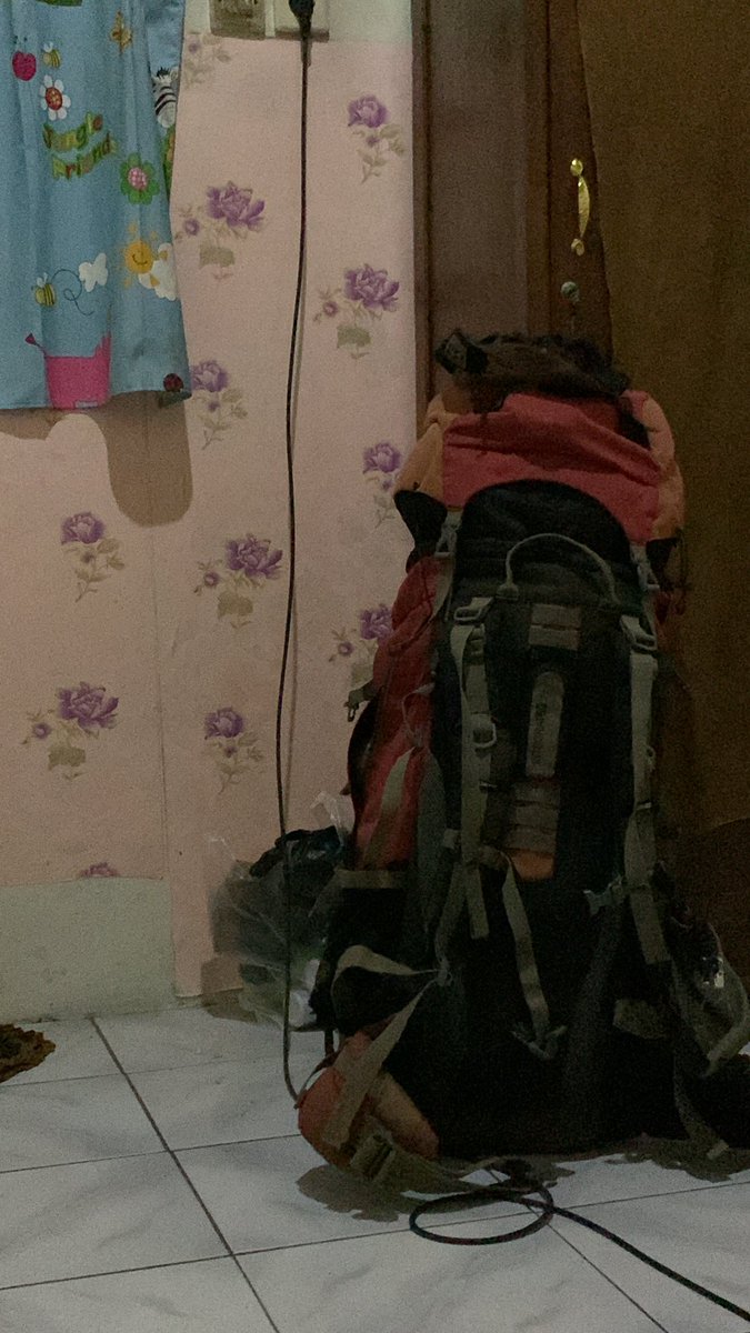 dickykap's tweet photo. Sudah lama tidak gendong yg kaya kulkas 😅 https://t.co/KHTlDF4Kv0